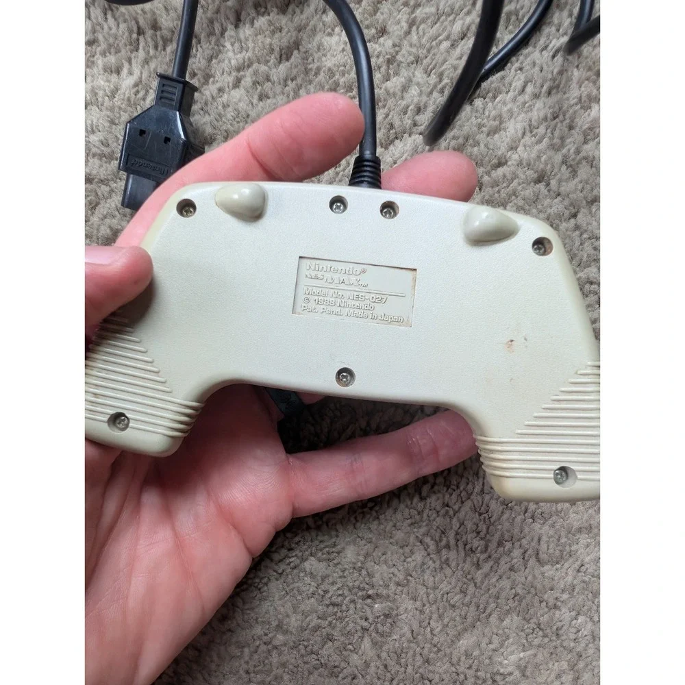READ Vintage NES Controller & Accessories Lot UNTESTED AS-IS OEM Zapper